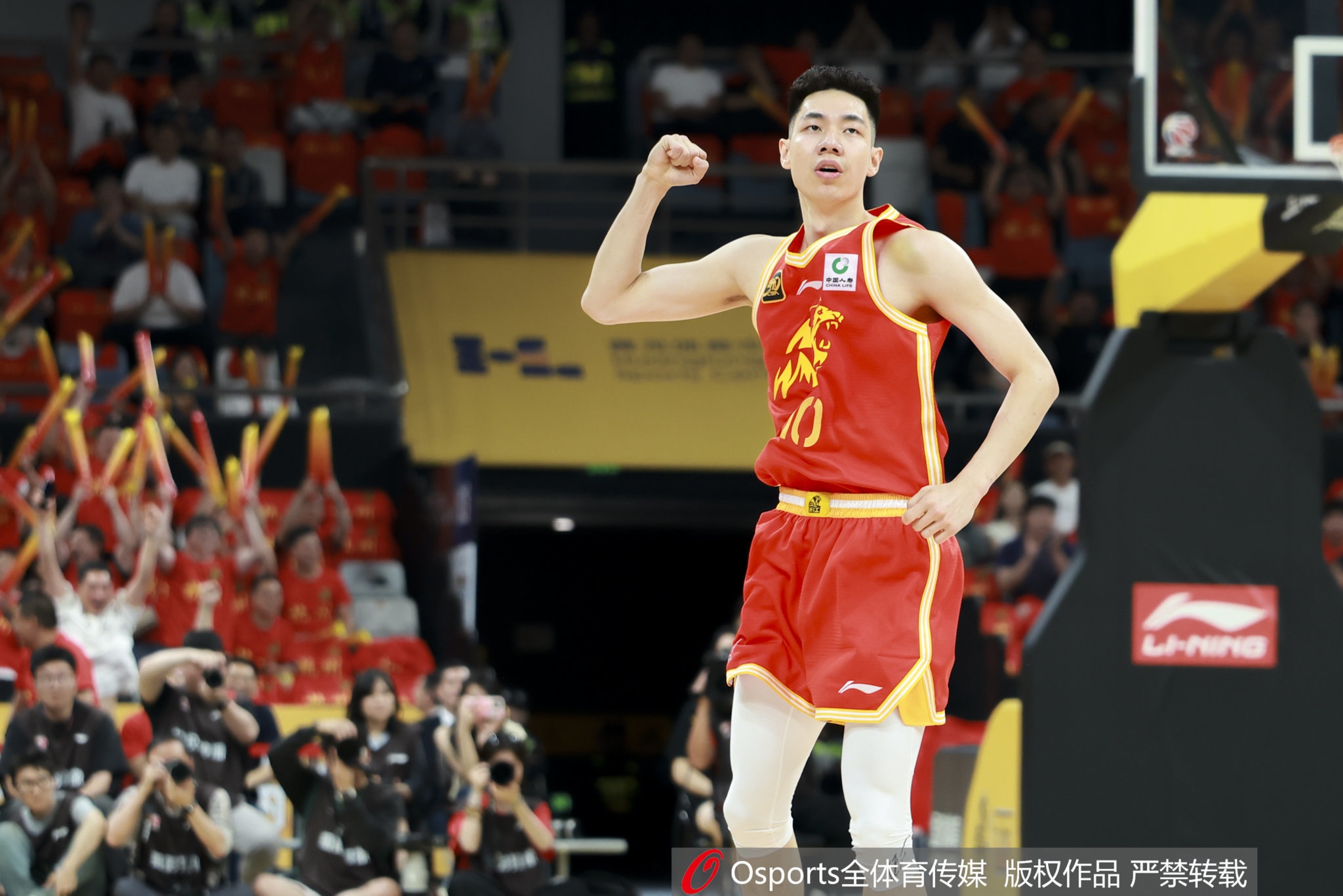 广厦续约朱俊龙:B类合同留守,效力第七季 广厦续约朱俊龙:B类合同留守,效力第七季